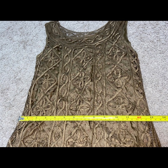 Elegant Lace Dress W Silk Lining - Picture 6 of 8
